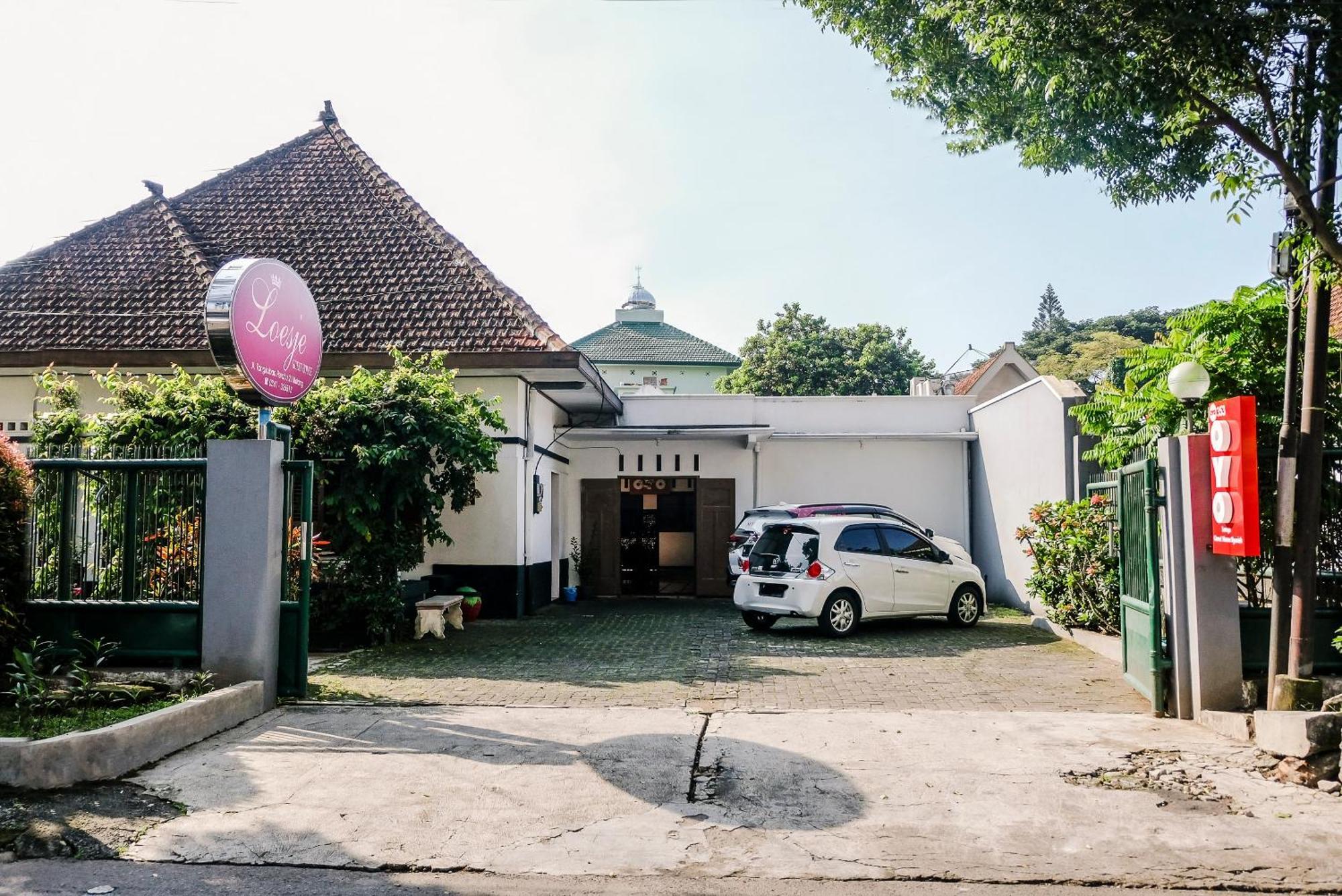 Hotel Super Oyo 353 Loesje Syariah